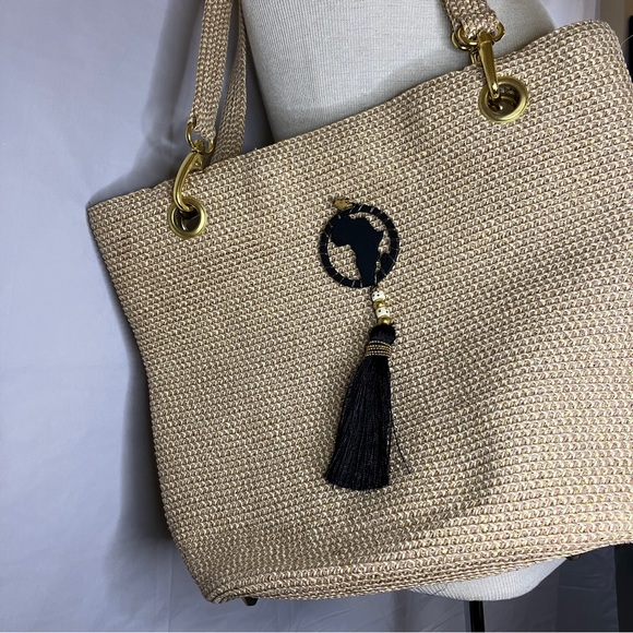 Woven Tote with Africa Emblem Tassel - Picture 3 of 8